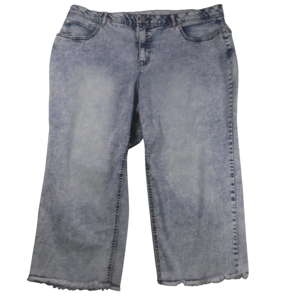Cato Denim Womens 18W Hi-Rise Acid Wash‎ Raw Hem Capri Jeans Light Blue